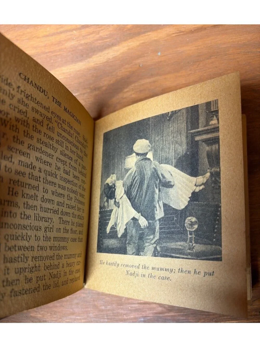 Chandu The Magician Vintage 1935 Photoplay Novel Saalfield Pub. Harry Earnshaw